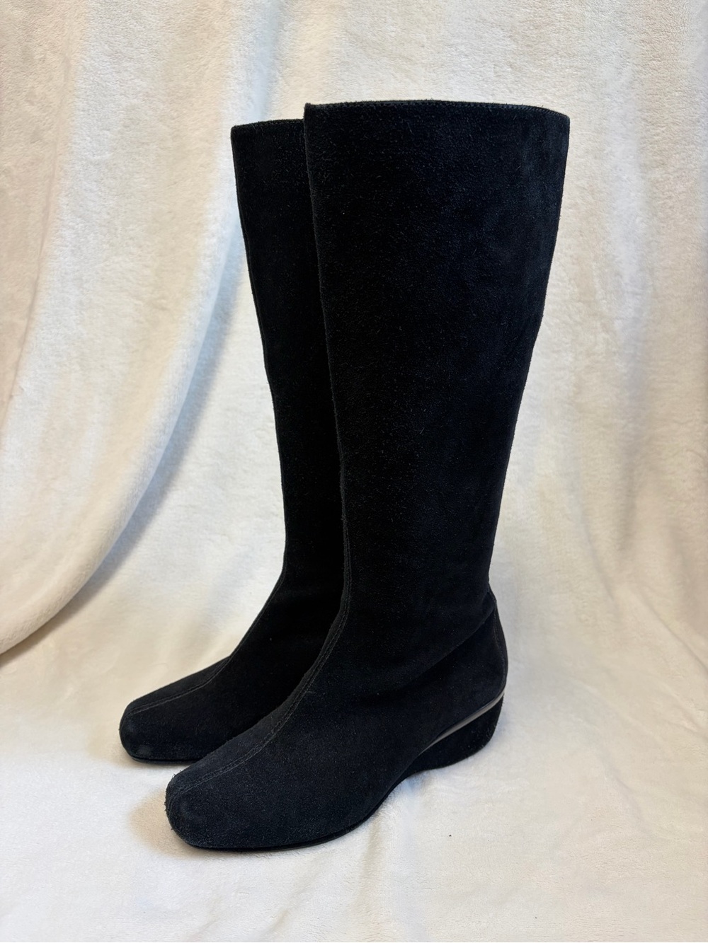 Aetrex Black Suede Tall Boots Women’s Size 7